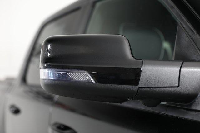 Photo of 2025 Diamond Black RAM 1500
