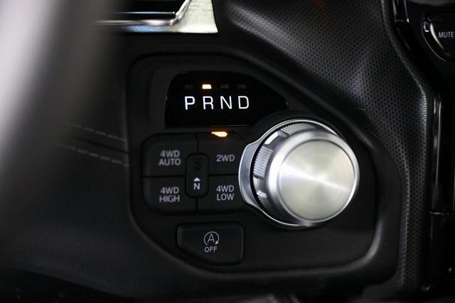 Photo of 2025 Diamond Black RAM 1500