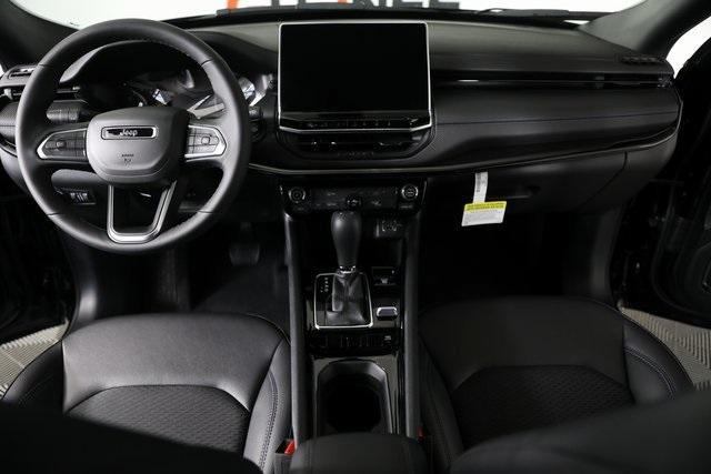 Photo of 2025 Diamond Black Jeep Compass