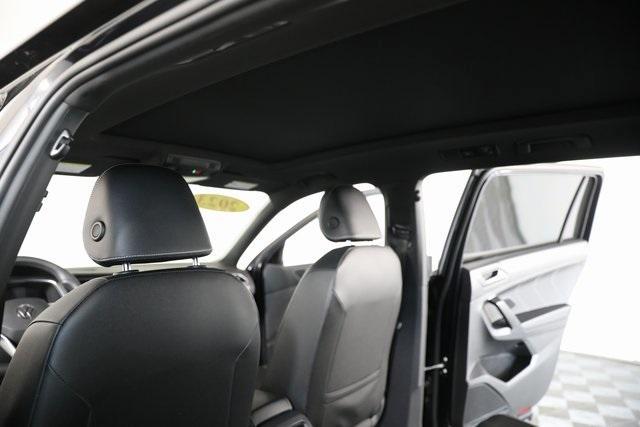 Photo of 2023 Deep Black Pearl Effect Volkswagen Tiguan