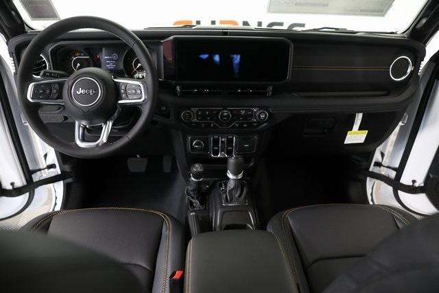 Photo of 2025 Bright White Clearcoat Jeep Wrangler