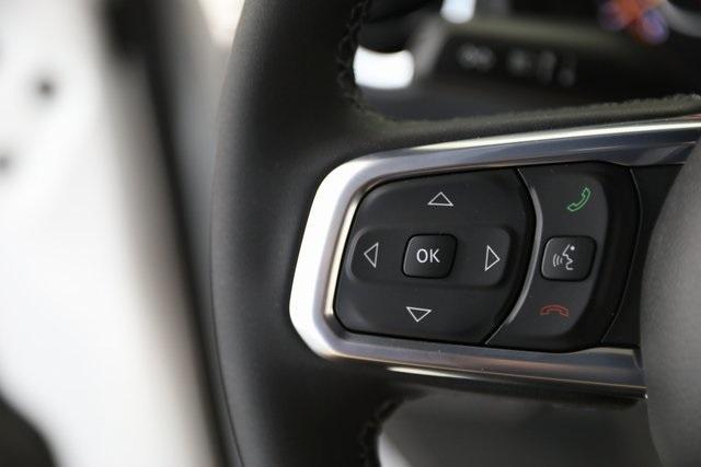 Photo of 2025 Bright White Clearcoat Jeep Wrangler