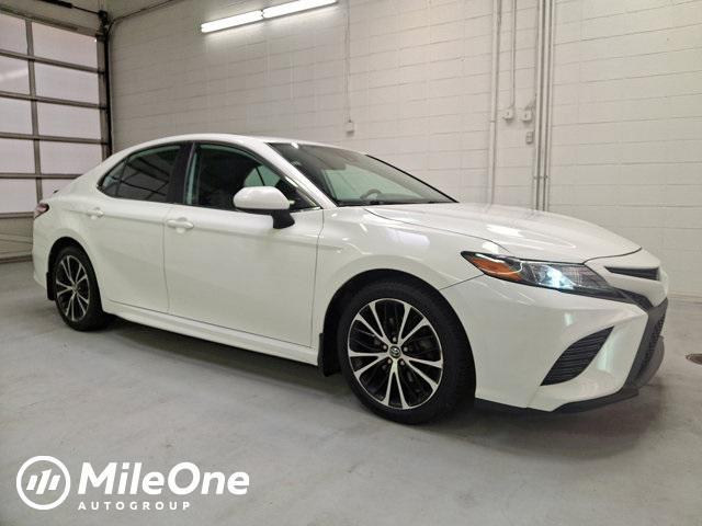 Photo of 2020 Super White Toyota Camry