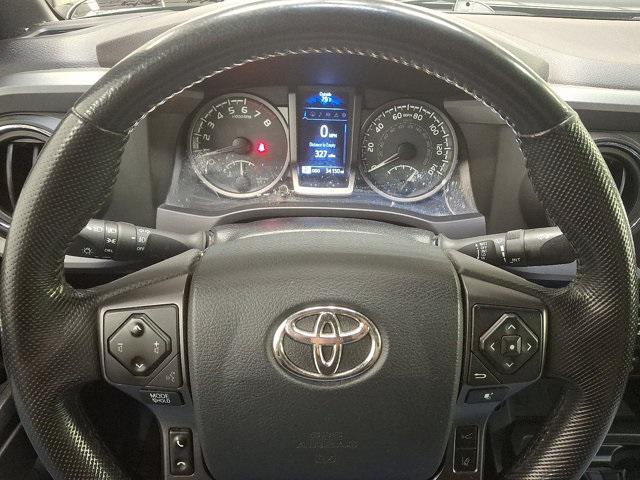 Photo of 2019 Midnight Black Metallic Toyota Tacoma