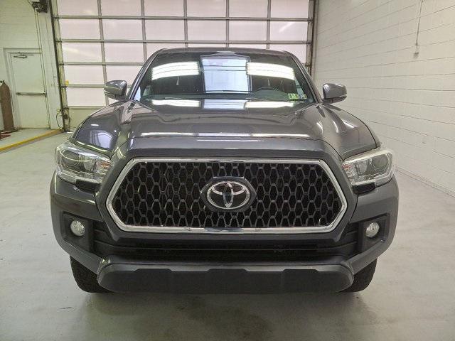 Photo of 2019 Midnight Black Metallic Toyota Tacoma