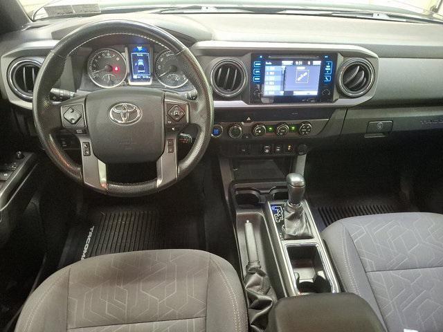 Photo of 2019 Midnight Black Metallic Toyota Tacoma