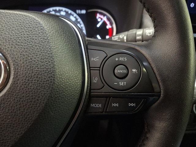 Photo of 2024 Ice Cap Toyota RAV4