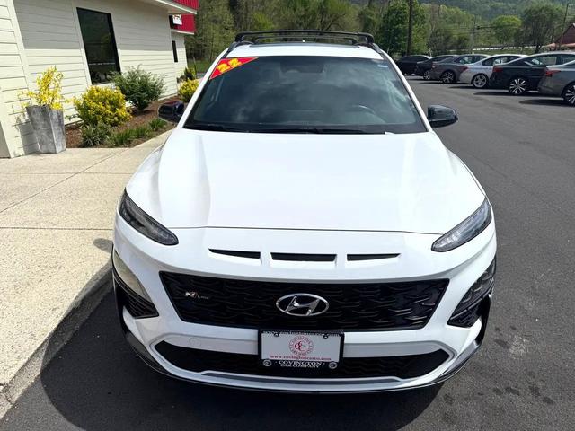 Photo of 2022 Lunar White Hyundai KONA