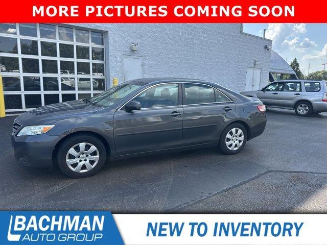 Photo of 2010 Magnetic Gray Metallic Toyota Camry