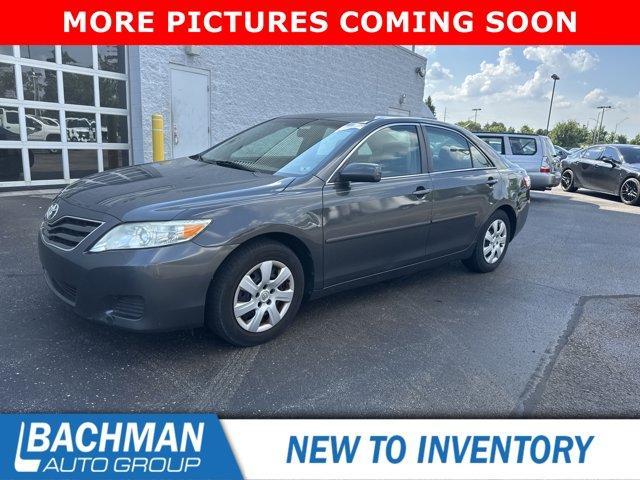 Photo of 2010 Magnetic Gray Metallic Toyota Camry