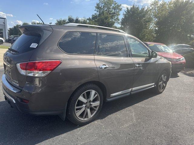 Photo of 2015 Java Metallic Nissan Pathfinder