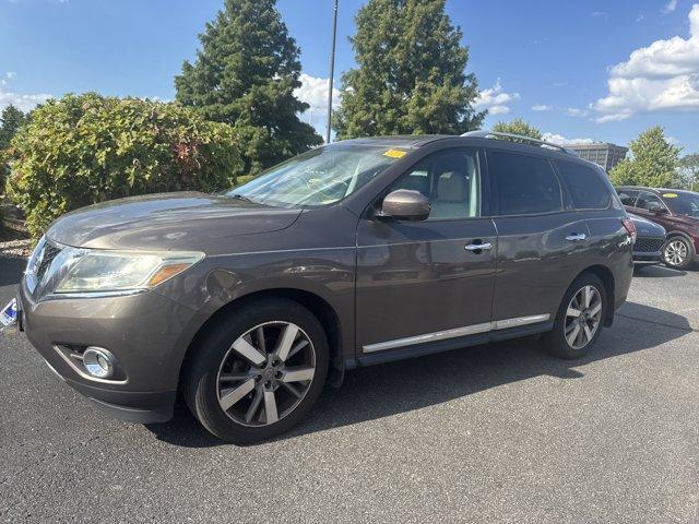 Photo of 2015 Java Metallic Nissan Pathfinder