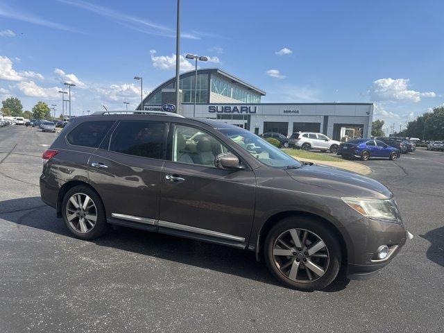 Photo of 2015 Java Metallic Nissan Pathfinder
