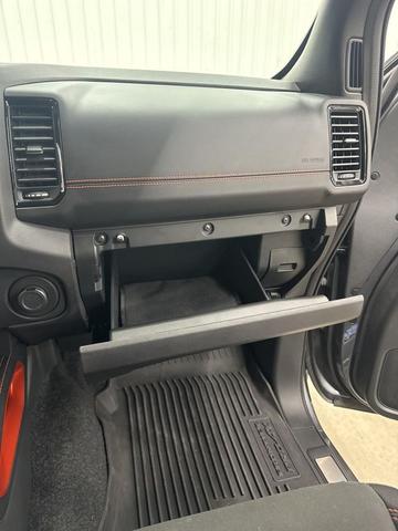 Photo of 2023 Gun Metallic Nissan Frontier