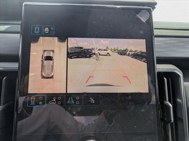 Photo of 2025 Summit White GMC Acadia