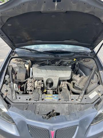 Photo of 2008 Gray Pontiac Grand Prix