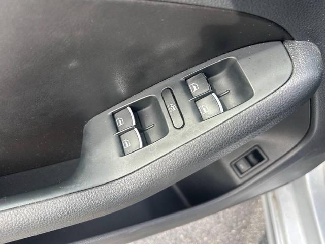 Photo of 2013 Reflex Silver Metallic Volkswagen Jetta