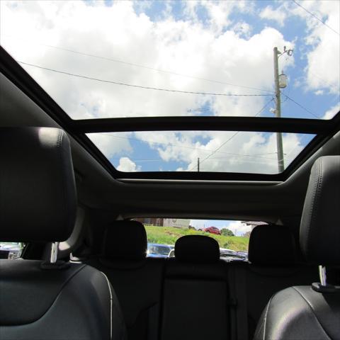 Photo of 2022 Granite Crystal Metallic Clearcoat Jeep Compass