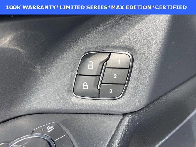 Photo of 2021 Oxford White Ford Expedition Max
