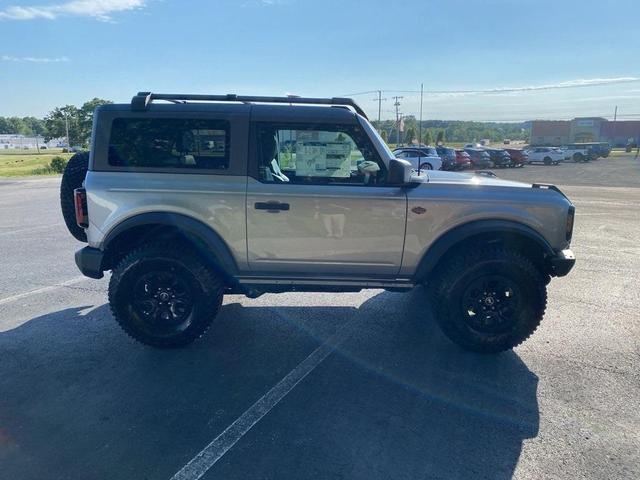 Photo of 2024 Iconic Silver Metallic Ford Bronco