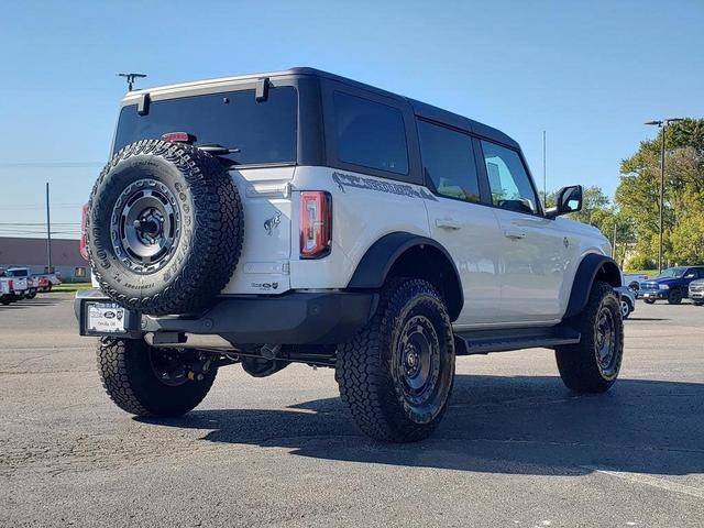 Photo of 2025 Oxford White Ford Bronco