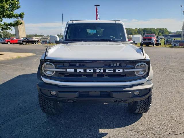 Photo of 2025 Oxford White Ford Bronco