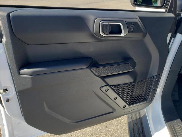 Photo of 2025 Oxford White Ford Bronco
