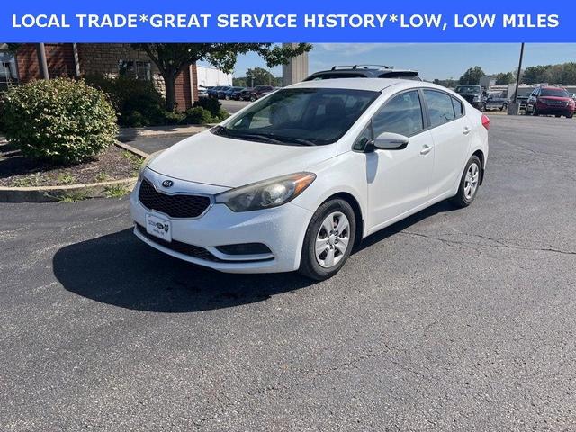 Photo of 2015 Snow White Pearl Kia Forte