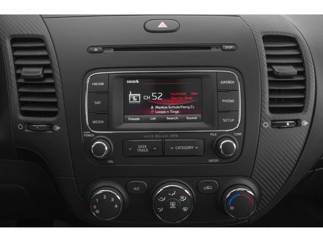 Photo of 2015 Snow White Pearl Kia Forte