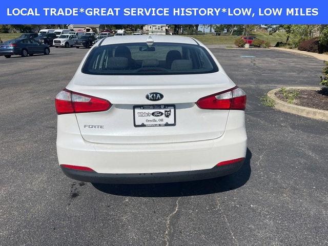 Photo of 2015 Snow White Pearl Kia Forte