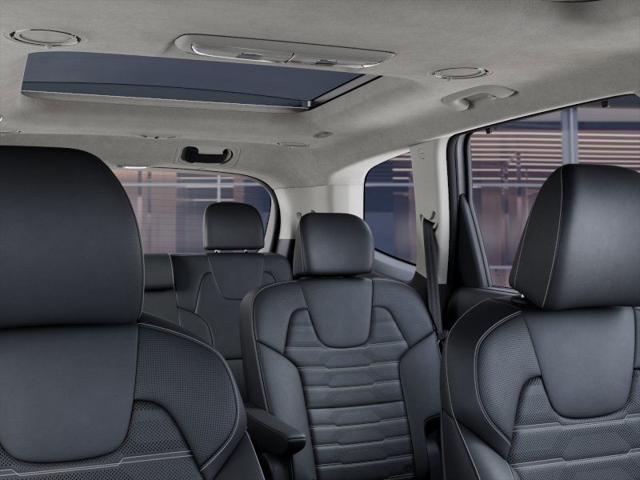 Photo of 2025 Glacial White Pearl Kia Telluride