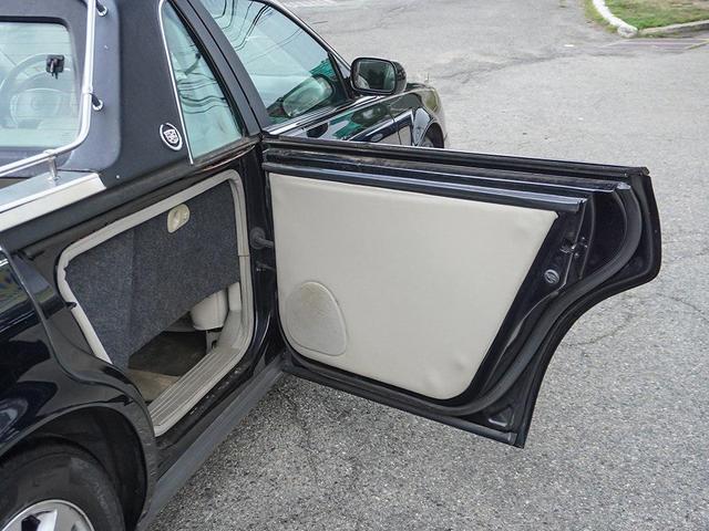Photo of 2002 Sable Black Cadillac DeVille