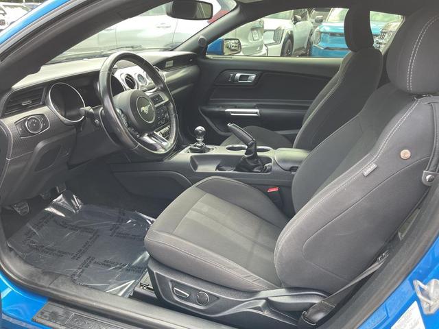 Photo of 2019 Blue Ford Mustang