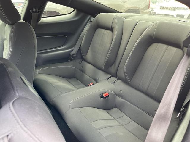 Photo of 2019 Blue Ford Mustang