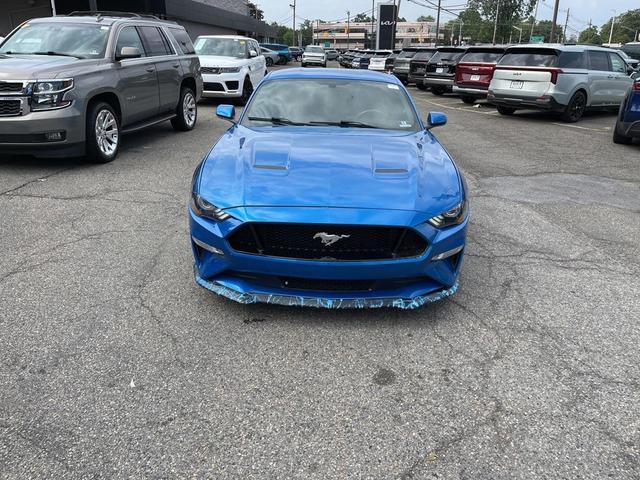Photo of 2019 Blue Ford Mustang