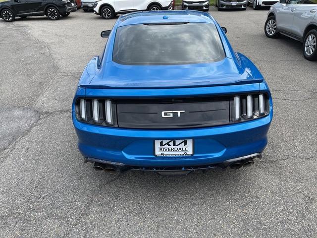Photo of 2019 Blue Ford Mustang