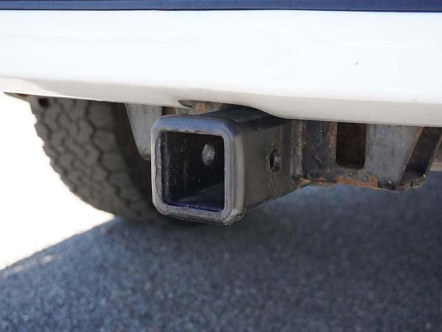 Photo of 2021 Ivory Tri-Coat Pearl RAM 1500