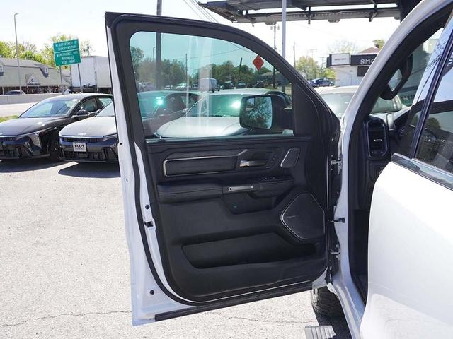 Photo of 2021 Ivory Tri-Coat Pearl RAM 1500