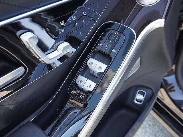 Photo of 2021 Black Mercedes-Benz S-Class