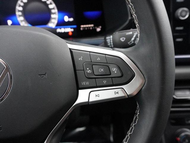 Photo of 2022 Pyrite Silver Metallic Volkswagen Taos
