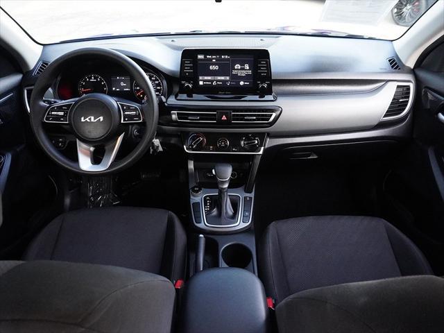 Photo of 2023 Neptune Blue Kia Seltos