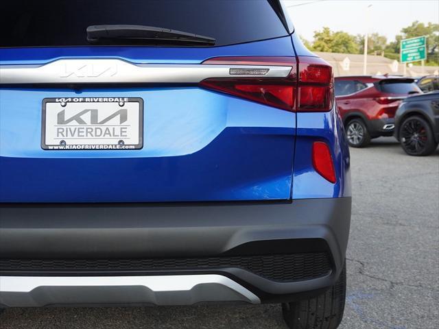 Photo of 2023 Neptune Blue Kia Seltos