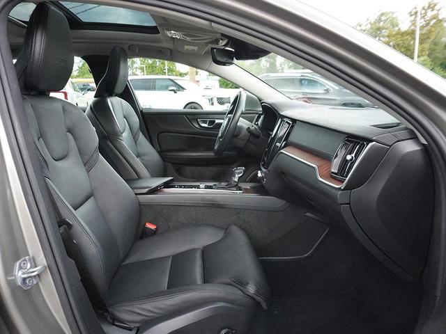 Photo of 2019 Brown Volvo S60