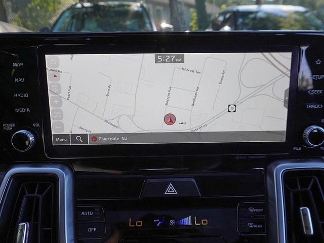 Photo of 2022 Everlasting Silver Kia Sorento