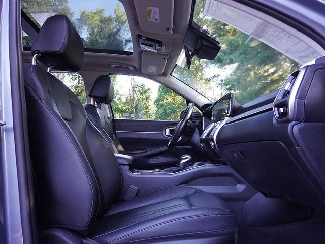 Photo of 2022 Everlasting Silver Kia Sorento