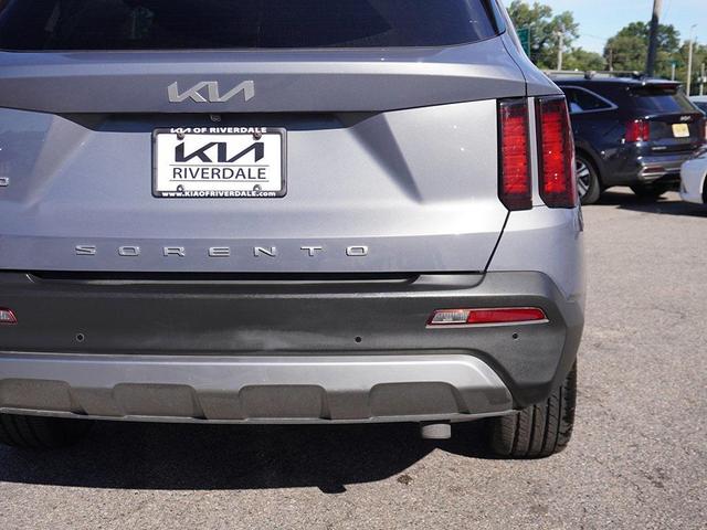 Photo of 2022 Everlasting Silver Kia Sorento