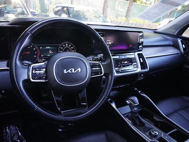 Photo of 2022 Everlasting Silver Kia Sorento