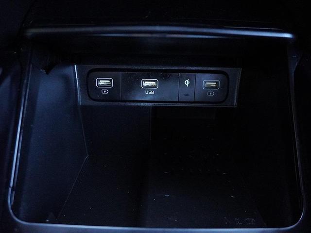 Photo of 2022 Everlasting Silver Kia Sorento