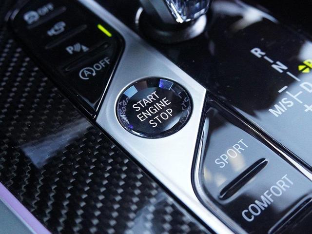 Photo of 2023 Carbon Black Metallic BMW X5