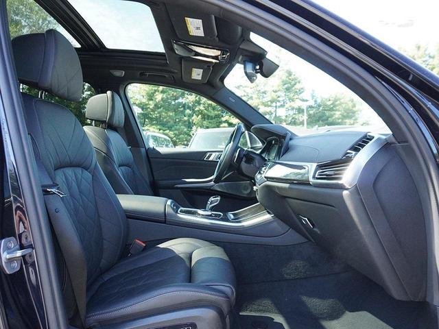 Photo of 2023 Carbon Black Metallic BMW X5